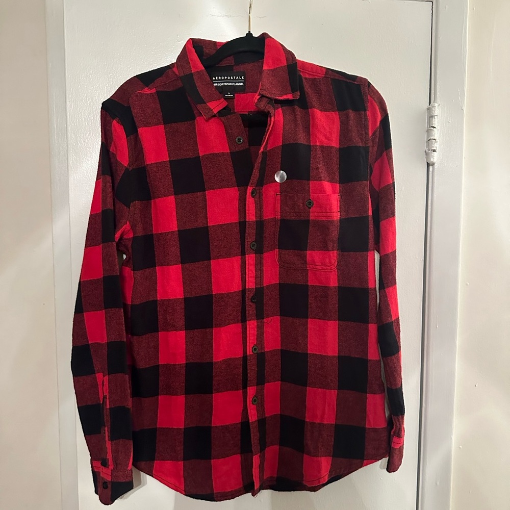 Aeropostale Red and Black Plaid Men's Shirt